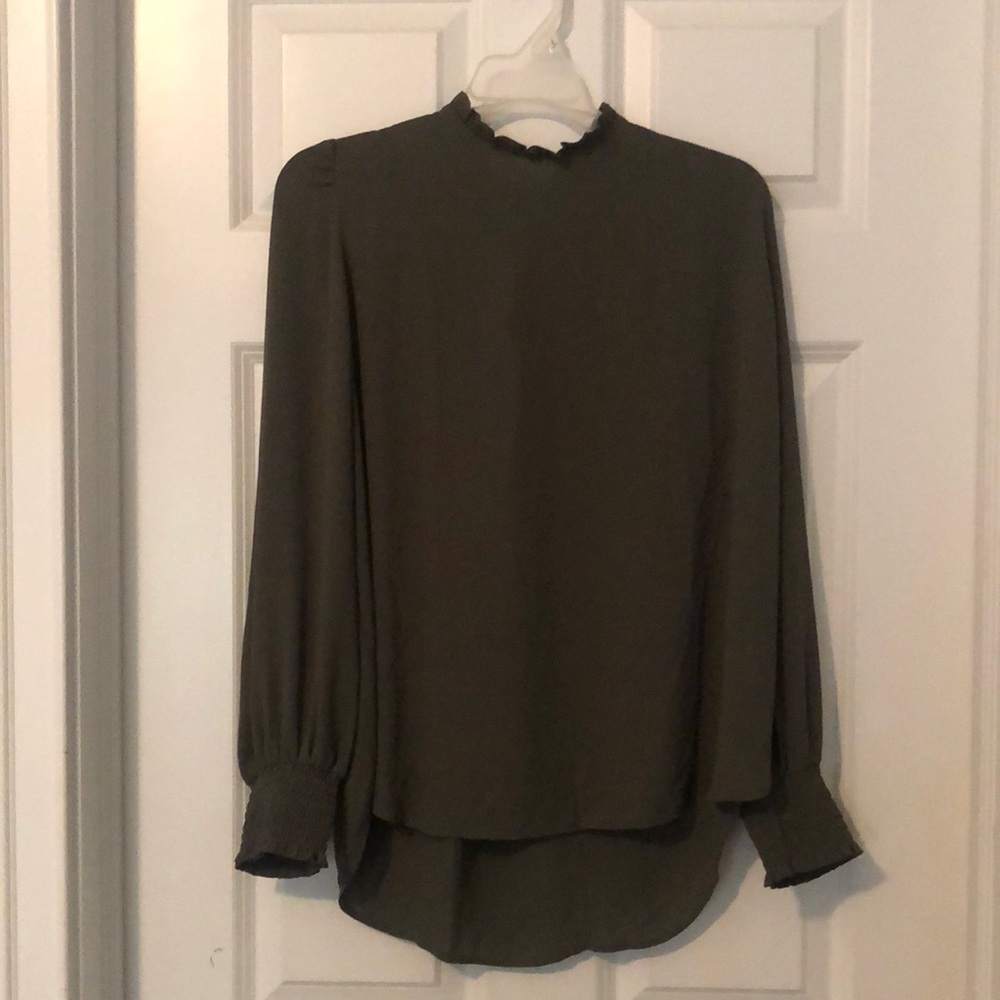 Beautiful Loft blouse